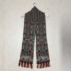 Intiwara Women’s 100% Alpaca Handmade Aztec Print Scarf in Multicolor